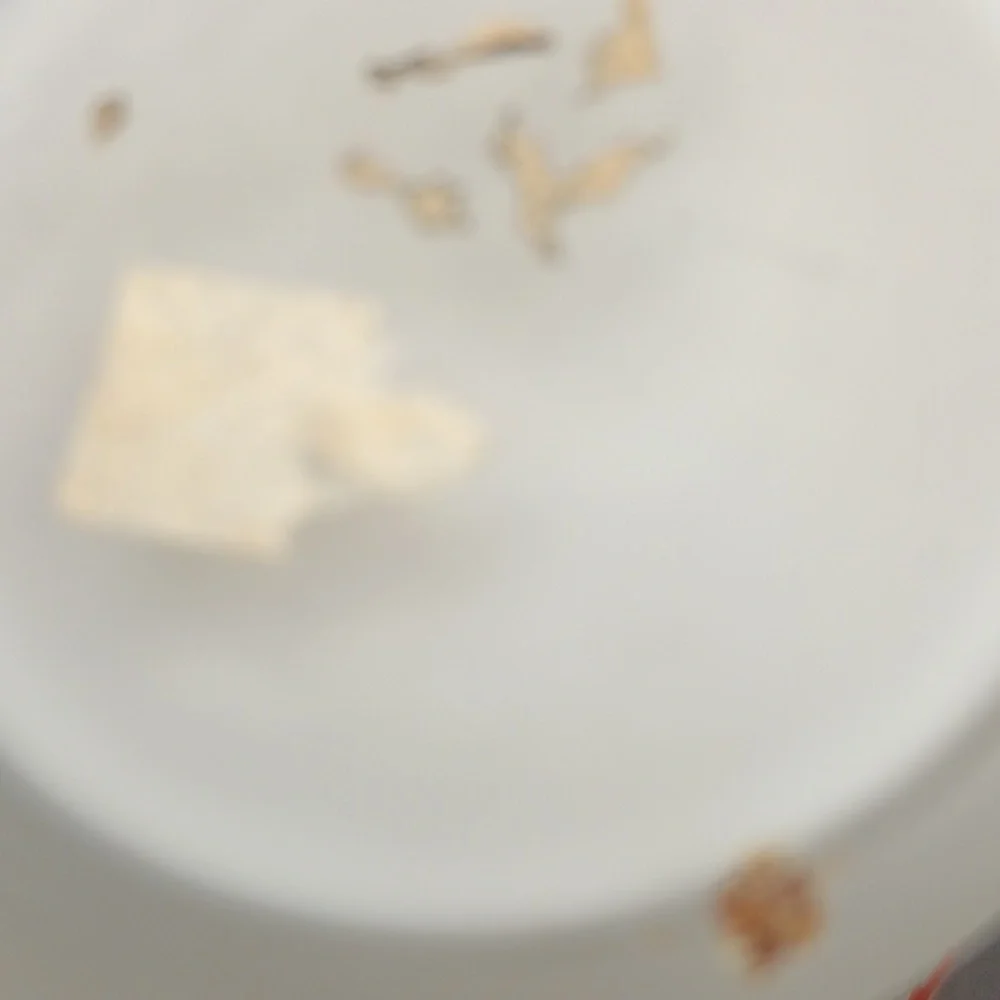 vintage white fall color gold rimmed vase - Picture 4 of 4